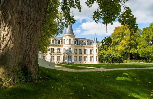 Hardricourt Villa | Pavillon du Château with private SPA
