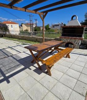 Tolo Apartment | Pavlina's Holiday Home three minutes from beach