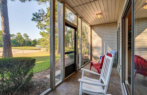 Pawleys Island Apartment | Pawleys Island Condo with Screened Porch and Golfing!