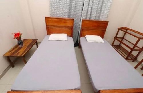Harispattuwa Hotel | Pawra wood in