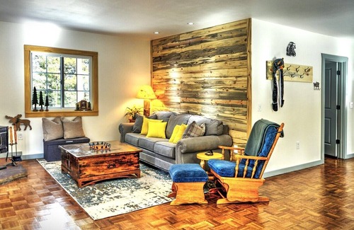 Florissant Cabin | Paws in the Pines, quaint romantic cabin, world class fishing, dog friendly
