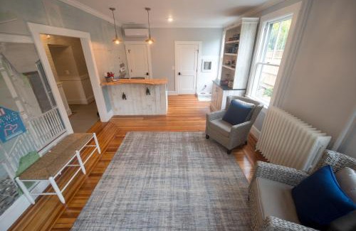Historic Hill Bed & Breakfast | Paws on Pelham