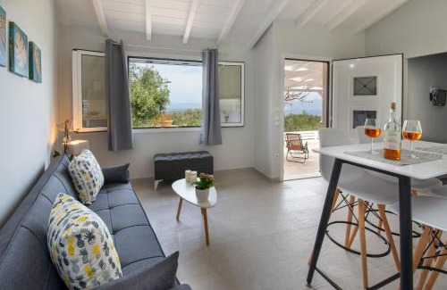 Kourteika Apartment | Paxos Couple House by Konnect
