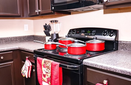 Loganville Apartment | Paying pet friendly Luxury apartment with pool and gym