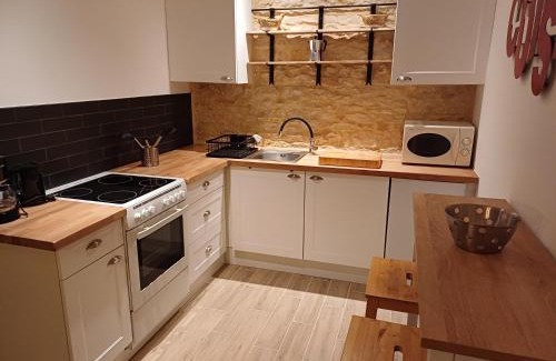 Montalembert House | Pays de Joie - Gite La Guitare