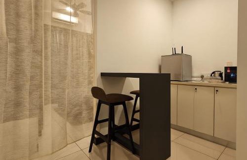 Kampung Bahasa Kapor Apartment | PD D'Wharf High Floor Studio With Private Entrance And Seaview Balcony