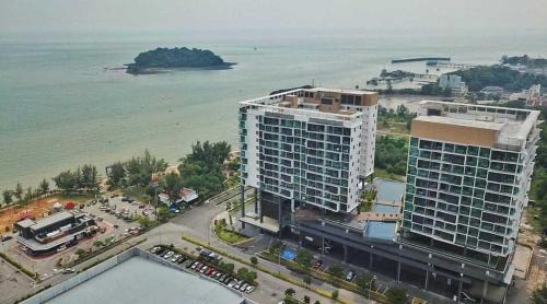 Kampung Bahasa Kapor Apartment | PD D'Wharf High Floor Studio With Private Entrance And Seaview Balcony