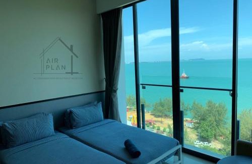 Kampung Bahasa Kapor Apartment | PD D'Wharf Premium Suite - Full Seaview (Up to 6 Pax)