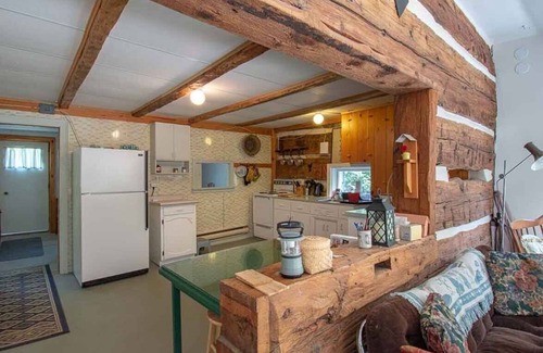 Chesley Cottage | Peabody Log Cabin - Three Bedroom Cottage, Sleeps 8