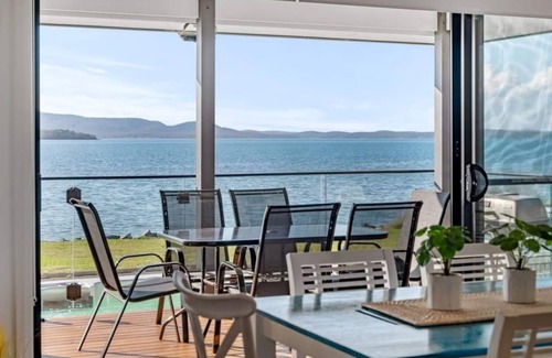 Tanilba Bay House | Peace in Paradise - Near Nelson Bay - Spa, views!