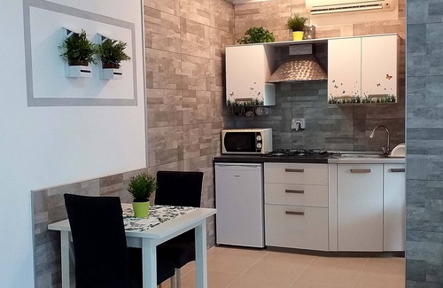 San Martino Apartment | Peace & Plenty 2 - a few minutes from the sea