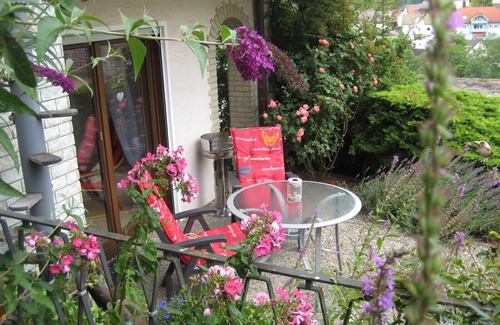 Rod an der Weil Apartment | Peace & relaxation right on the edge of the forest in a lovingly furnished vacation apartment