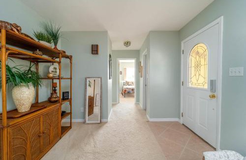 Harbour Heights House | Peace River Retreat Waterfront w Heated Pool