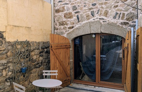 Saint-Maurice-de-Lignon Bed & Breakfast | Peaceful B&B in farm near Lignon Gorges