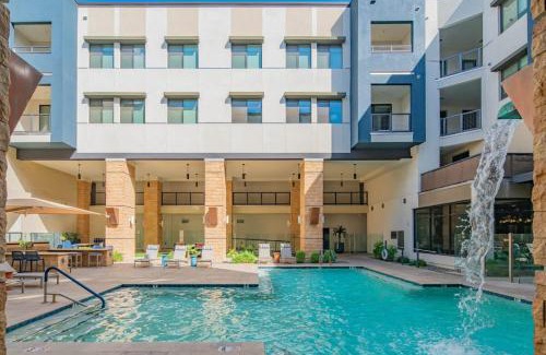 North Scottsdale Apartment | Peaceful 1BR Kierland Common, TPC Golf, Pool, Gym, W-D