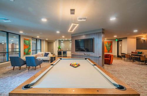 North Scottsdale Apartment | Peaceful 1BR Kierland Common, TPC Golf, Pool, Gym, W-D