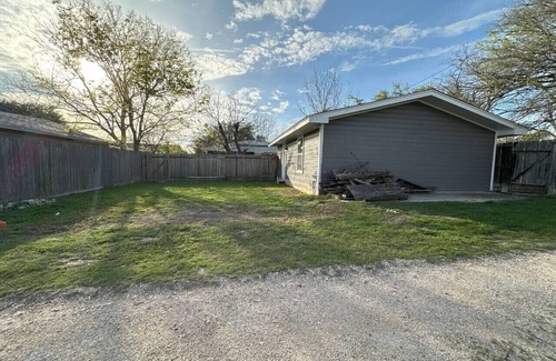 Temple House | Peaceful 1BR Suite | Central Location | Near Baylor Scott & White