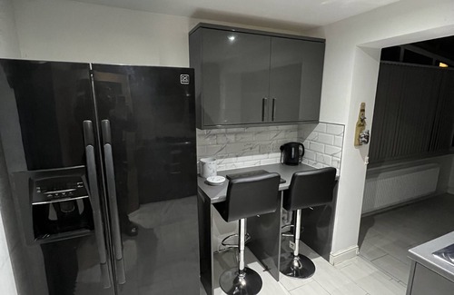 Warrington House | Peaceful 2 bed semi-detached house