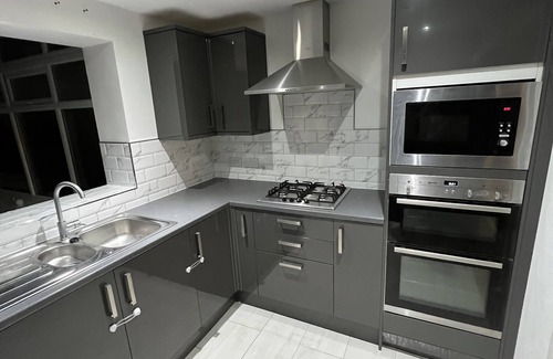 Warrington House | Peaceful 2 bed semi-detached house