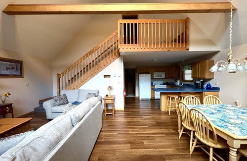 Pocono Lake Cabin | Peaceful 3-bedroom Cabin Near Lakes & Ski Resortsn