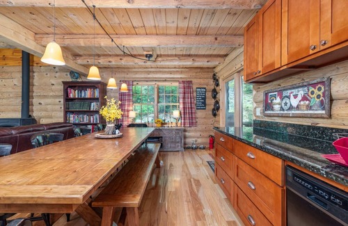 Townshend House | Peaceful 3-BR Cabin 40-Min to Stratton