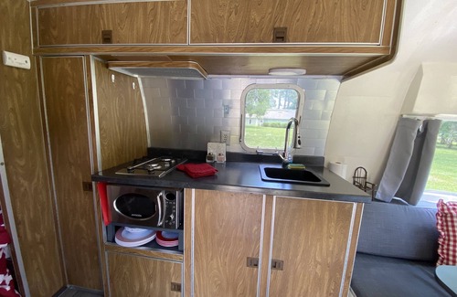 Fairhope House | Peaceful Airstream Fast WiFi Low Pet Fee FirePit Star Gazing Convenient