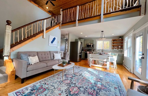 Outing House | Peaceful and Cozy Modern Lakehouse Cabin on 4 acres