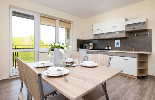 Wrzosowo Apartment | Peaceful Apartment Wrzosowo Bay with Parking by Noclegi Renters