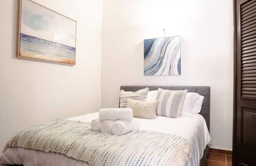 Catedral Apartment | Peaceful Apt near La Fortaleza in OSJ/65 Fort 7A