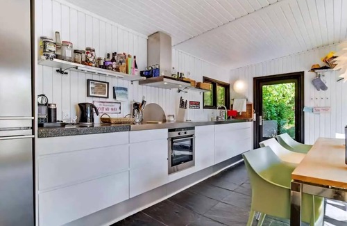 Dronningmolle House | Peaceful beach house life just 50 m from shore
