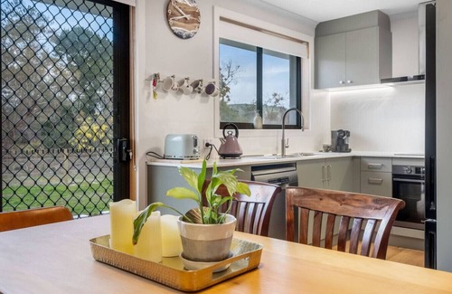 Clifton Beach House | Peaceful Beachside Home