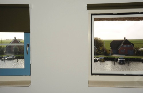Stavoren Villa | Peaceful boathouse located in a water activity-rich area