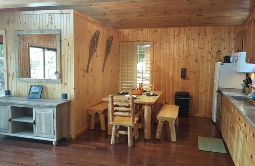 Farmersville Station Cabin | Peaceful cabin getaway close to Ellicottville and Holimont.
