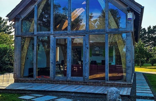 Muchelney Cabin | Peaceful Cabin Nature Getaway in Othery