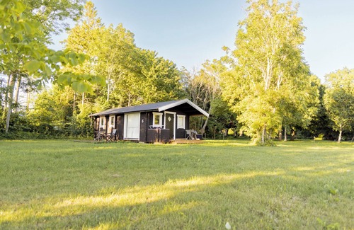Morbylanga Cabin | Peaceful Cabin With Walking Distance to Alvaret Unesco World Heritage