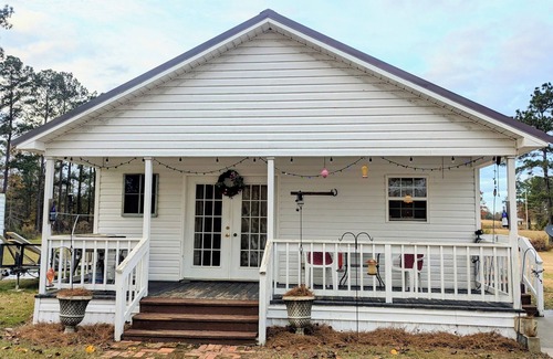 Blakely Cottage | Peaceful, clean and cozy hideaway cottage to unwind and relax.