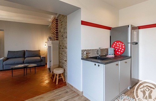 Rochefort-sur-Loire Cottage | Peaceful cottage in vineyards with garden and private parking