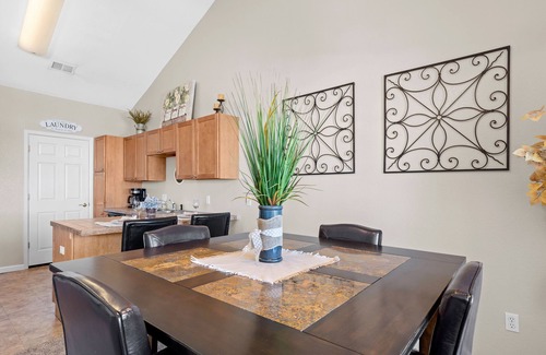 Aurora Condo | Peaceful Condo on Trail System