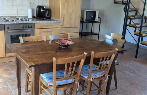 Gruey-les-Surance Cottage | Peaceful cottage with garden and pets allowed at Gruey-lès-Surance