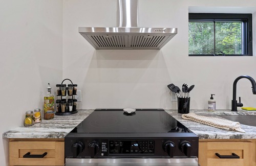 Porter Corners House | Peaceful cottage retreat near Saratoga Springs, Adirondacks & local lakes