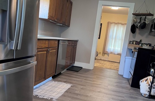 Galvin House | Peaceful Country Retreat with Valley Views – Pet Friendly!