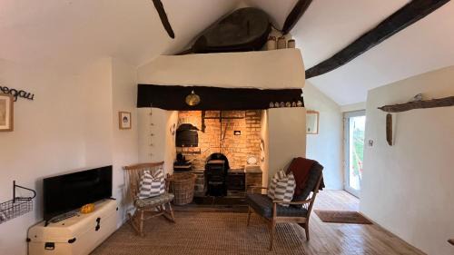 Machynlleth House | Peaceful Dyfi Valley Cottage - Hendre-gau