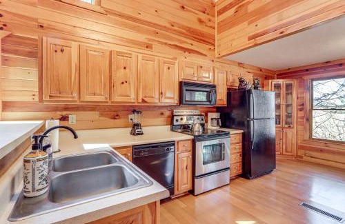 Ellijay House | Peaceful Ellijay Cabin Pool Access and Resort Perks