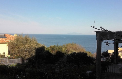 Pietranera House | Peaceful F3 in the Heart of a Seaside Village - Private Parking