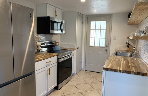 Horseshoe Bay House | Peaceful, family and pet-friendly duplex in a cut-de-sac with abundant wild life