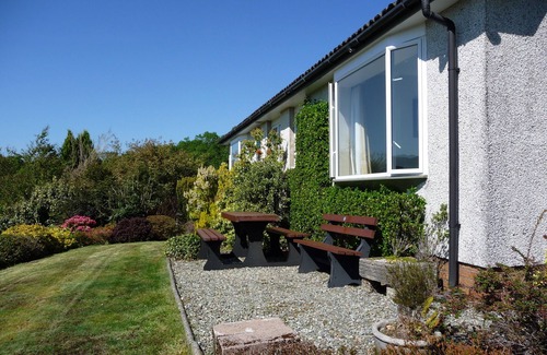 Dalmally Cottage | Peaceful Farm Cottage in the 'Heart of Argyll' over-looking Loch Awe