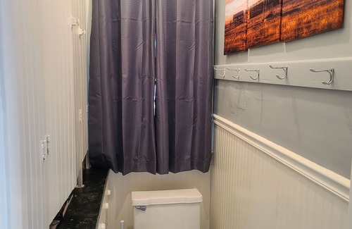 Twelve Mile Other | Peaceful Farmhouse