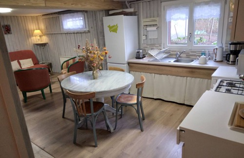 La Bourgonce Cottage | Peaceful Forest Retreat: Cozy 2-Bed Gîte with Garden, Terrace, and Outdoor Activities