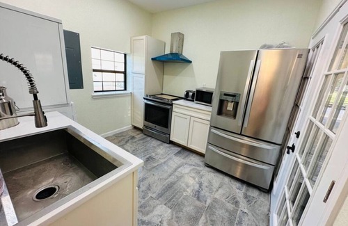 Williamson County House | Peaceful Getaway - Pool + Animals - Boats for Rent