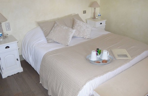 Vertus Bed & Breakfast | Peaceful guest room in the heart of Champagne